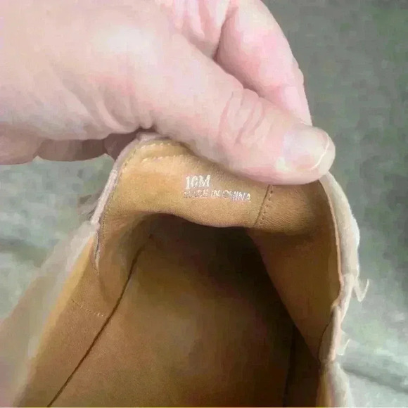 Linea Paolo Lolo Ruffle Women 10M Suede Beige Tan Sneaker Slip On Flat Platform - Picture 8 of 8